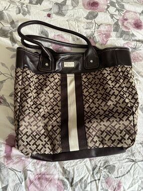 Tommy Hilfiger Bag and Wallet
